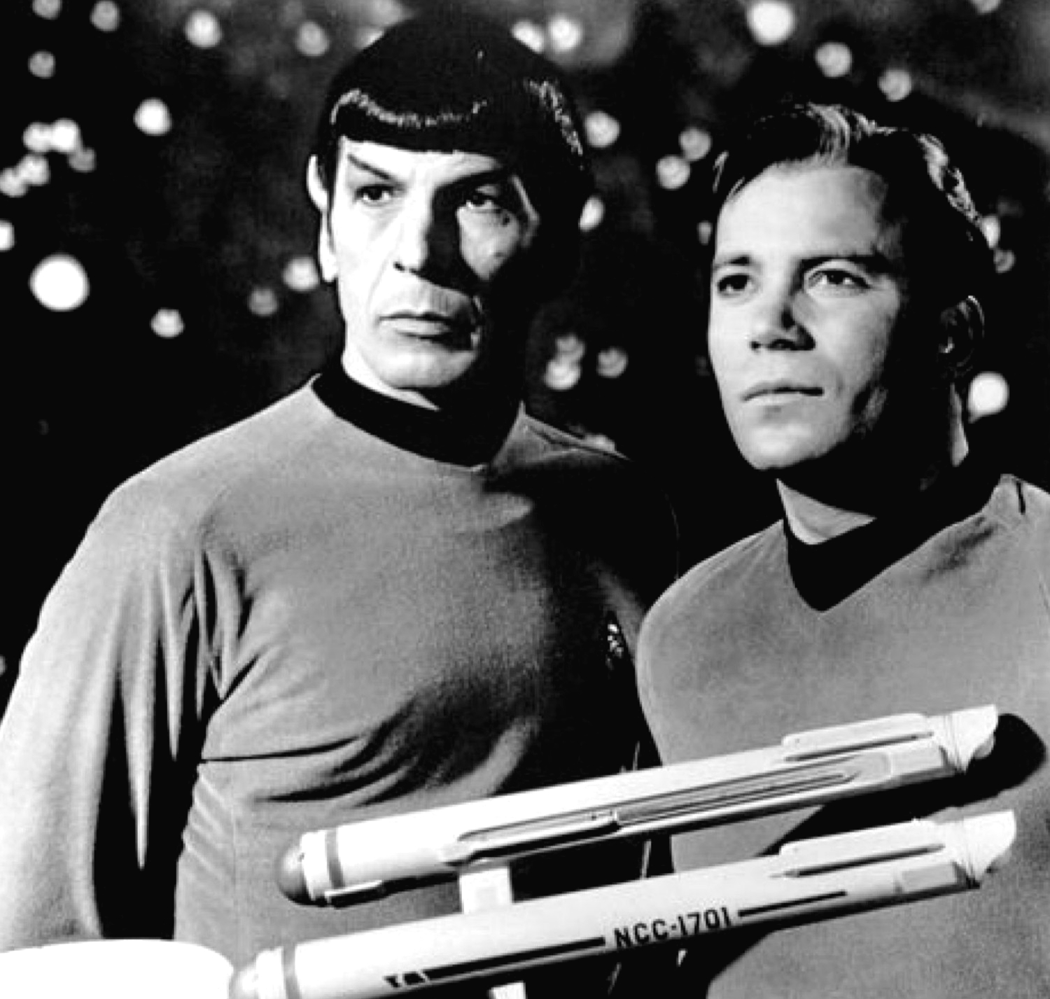 Leonard Nimoy et William Shatner dans Stra Trek en 1968.
